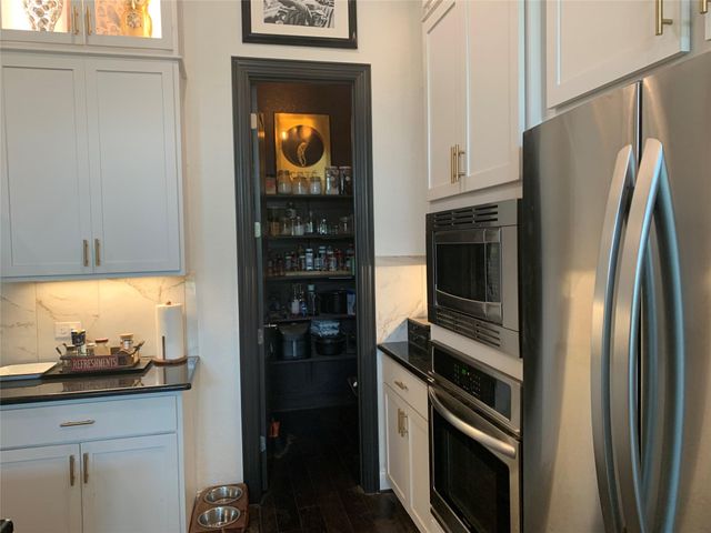 1335 Gruene Glen ST, New Braunfels, TX 78132