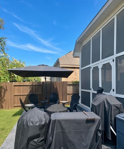 1335 Gruene Glen ST, New Braunfels, TX 78132
