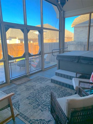 1335 Gruene Glen ST, New Braunfels, TX 78132
