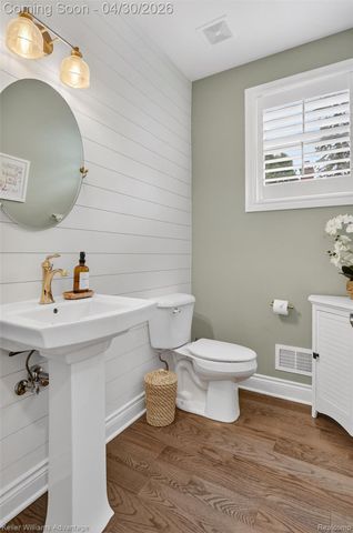 917 Hartsough Street, Plymouth, MI 48170