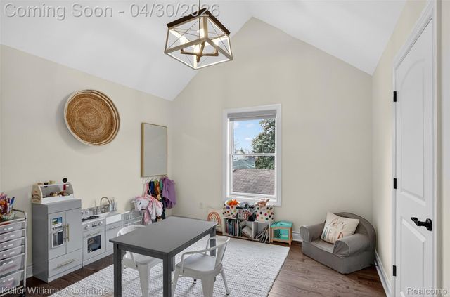 917 Hartsough Street, Plymouth, MI 48170