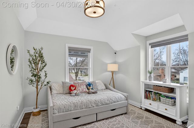 917 Hartsough Street, Plymouth, MI 48170