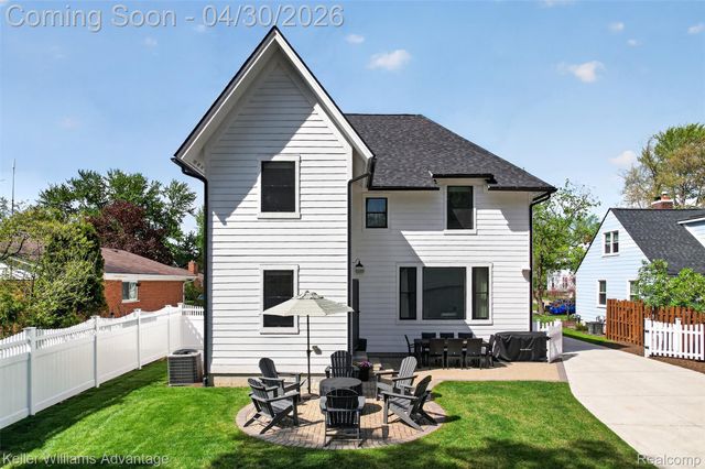 917 Hartsough Street, Plymouth, MI 48170