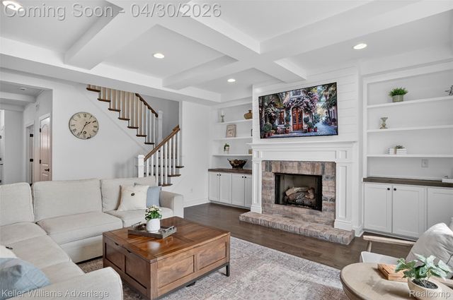 917 Hartsough Street, Plymouth, MI 48170