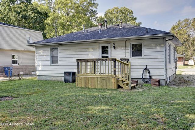 5015 Wellsworth Ave, Louisville, KY 40216