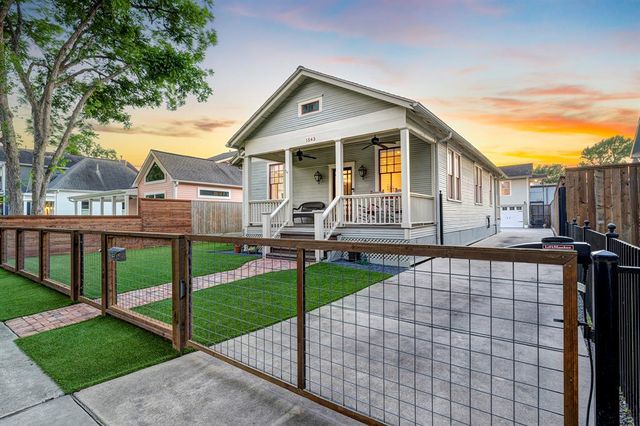 1543 Oxford Street, Houston, TX 77008