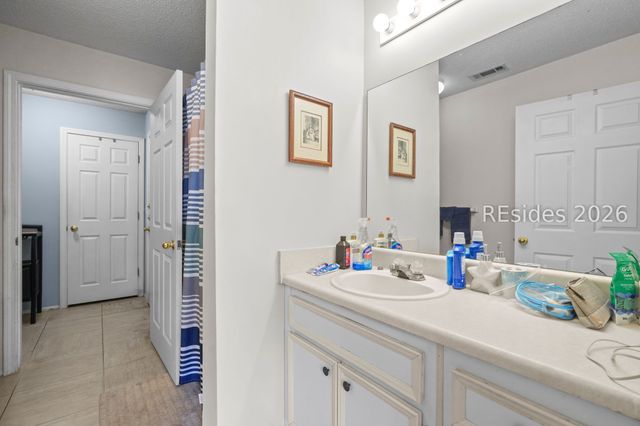 50 Pebble Beach Cv Apt D117, Bluffton, SC 29910