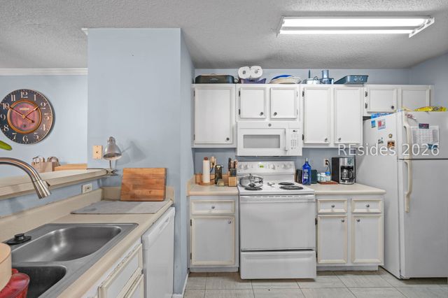 50 Pebble Beach Cv Apt D117, Bluffton, SC 29910