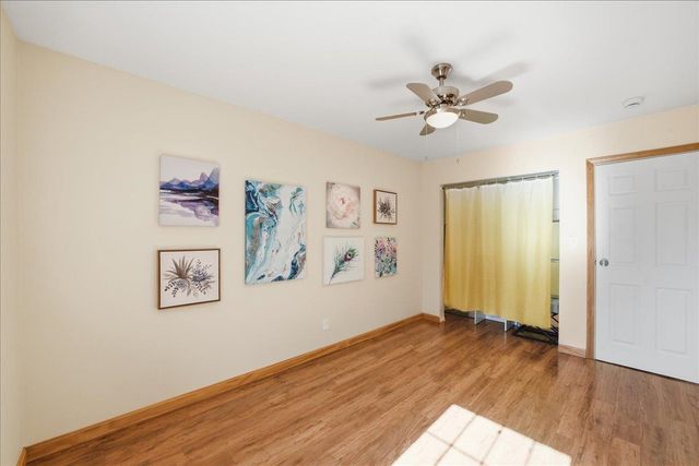 125 Kennedy Dr Apt 6, South Burlington, VT 05403