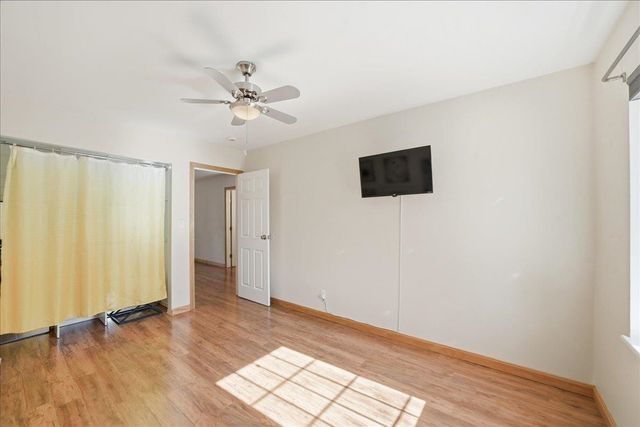 125 Kennedy Dr Apt 6, South Burlington, VT 05403