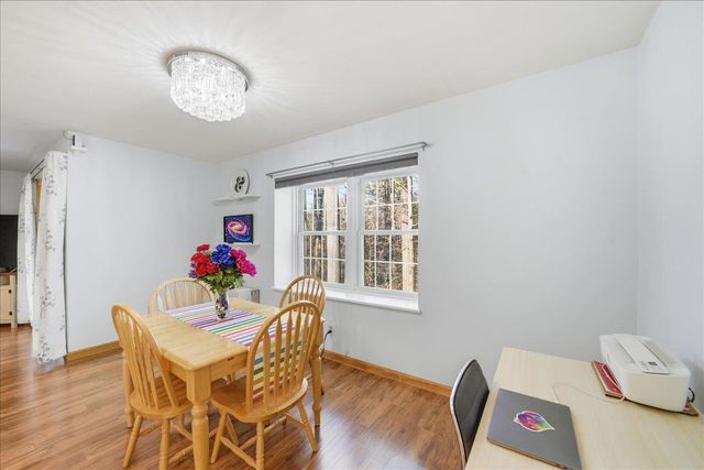 125 Kennedy Dr Apt 6, South Burlington, VT 05403