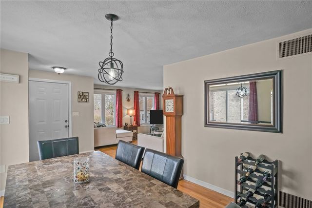 52 Hawthorne Street 7, North Providence, RI 02904