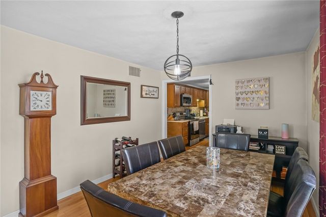 52 Hawthorne Street 7, North Providence, RI 02904