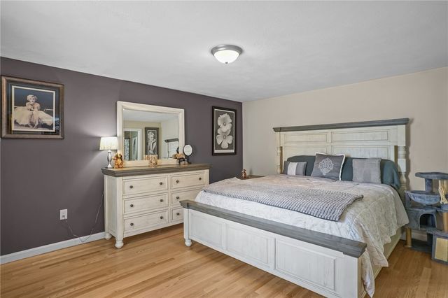 52 Hawthorne Street 7, North Providence, RI 02904