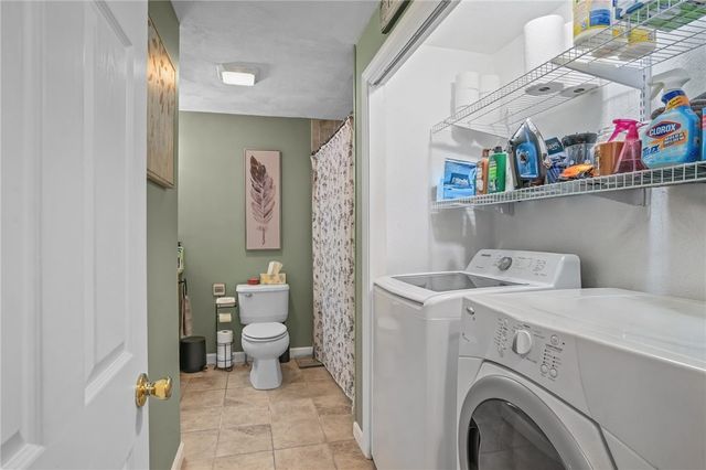 52 Hawthorne Street 7, North Providence, RI 02904