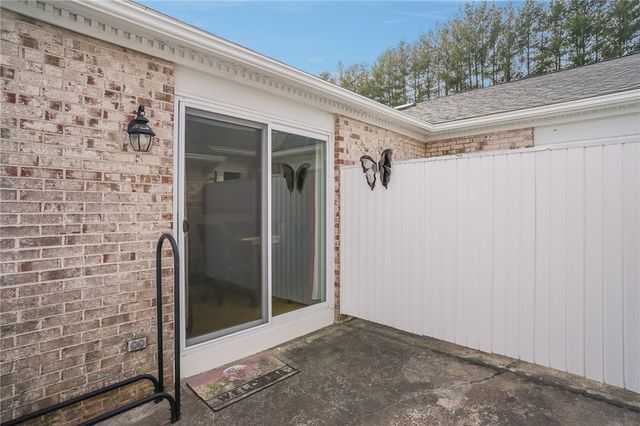 52 Hawthorne Street 7, North Providence, RI 02904