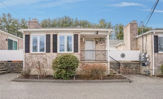 52 Hawthorne Street 7, North Providence, RI 02904