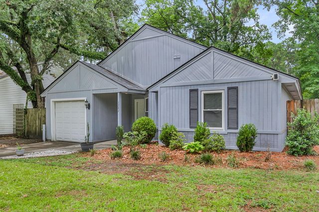 1242 Maryland Drive, Ladson, SC 29456