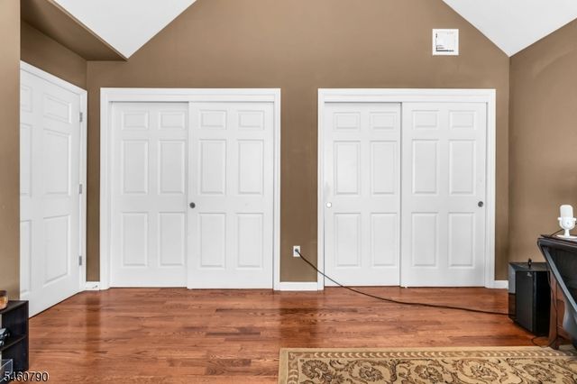 576 Richfield Ave, Kenilworth Boro, NJ 07033