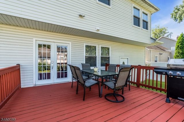 576 Richfield Ave, Kenilworth Boro, NJ 07033