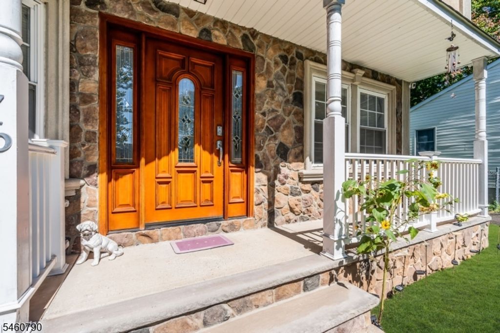 576 Richfield Ave, Kenilworth Boro, NJ 07033 — photo 3
