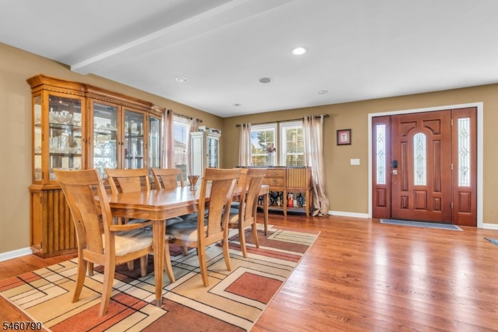 576 Richfield Ave, Kenilworth Boro, NJ 07033 — photo 4