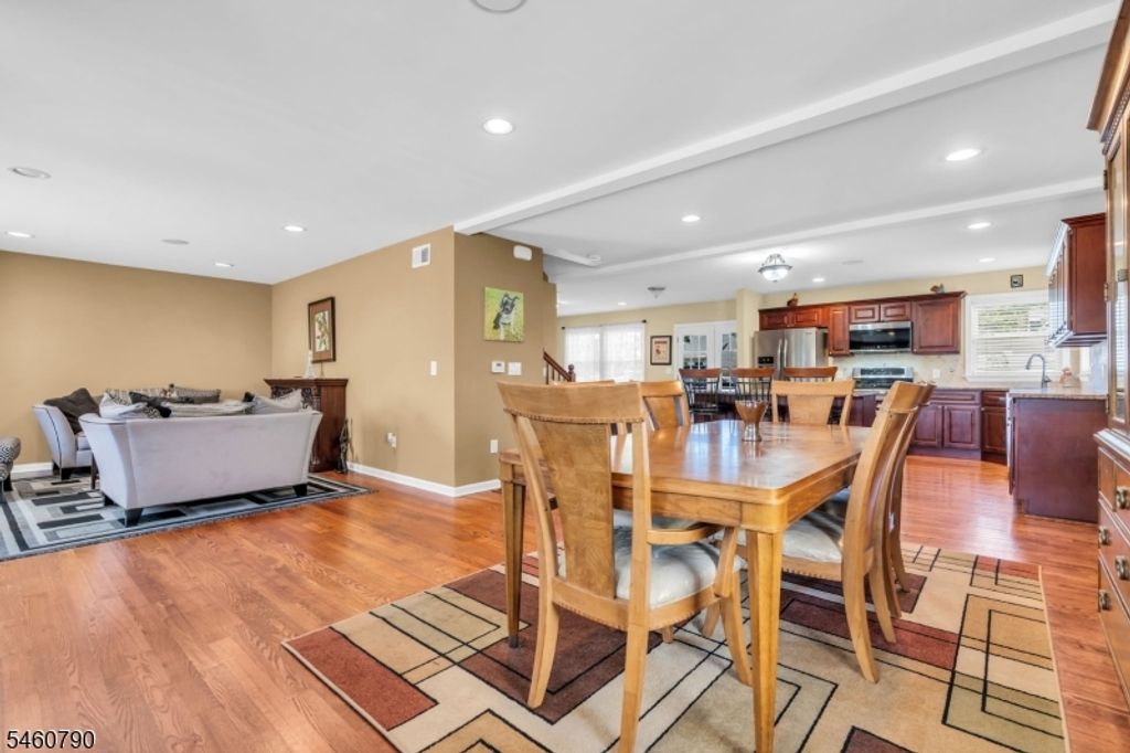 576 Richfield Ave, Kenilworth Boro, NJ 07033 — photo 5