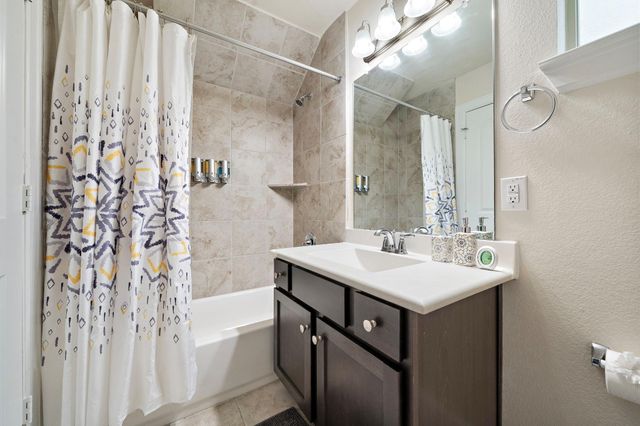 1510 Brayson Oaks Place, Houston, TX 77043