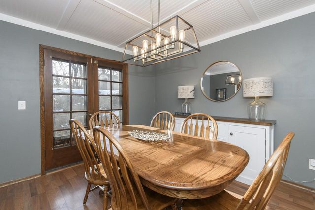 S94W23205 Meadow View LANE, Big Bend, WI 53103