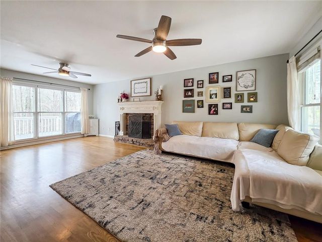 78 Chadds View, Acworth, GA 30101