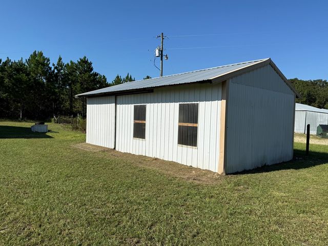 4153 County Road 5, Kinston, AL 36453