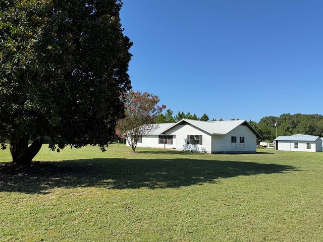 4153 County Road 5, Kinston, AL 36453