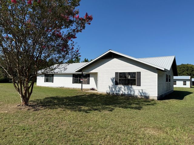 4153 County Road 5, Kinston, AL 36453