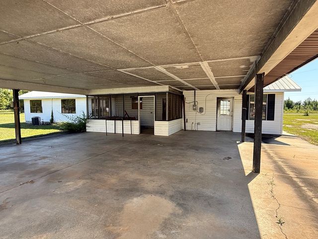 4153 County Road 5, Kinston, AL 36453