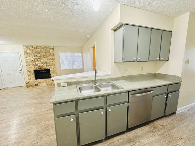 12505 Turtle Rock RD B, Austin, TX 78729
