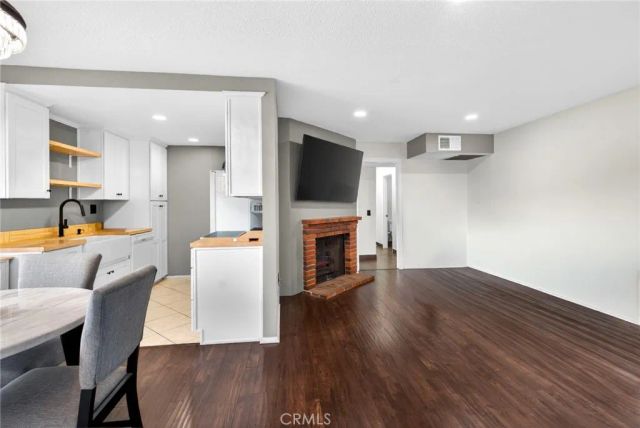 145 S Poplar 20, Brea, CA 92821