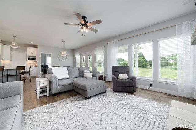 22845 Jewell Lynn Court 13, Warrenton, MO 63383
