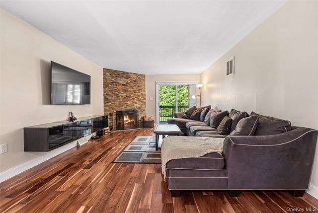 11 Nicole Circle 1, Ossining, NY 10562