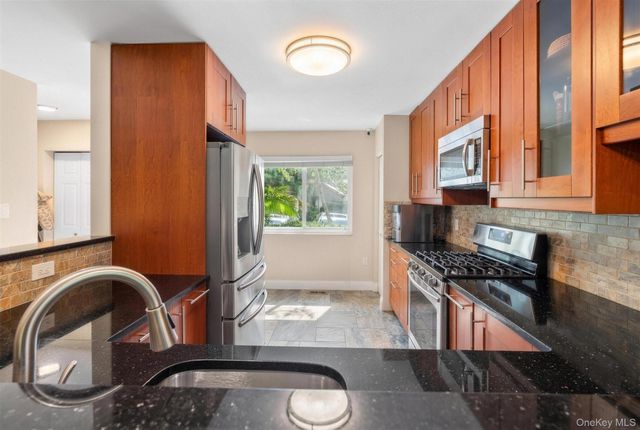 11 Nicole Circle 1, Ossining, NY 10562