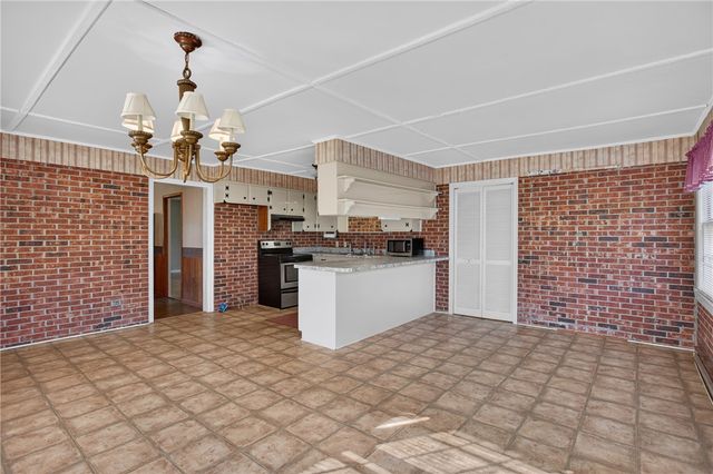 602 W. Quincy Road, Seneca, SC 29678