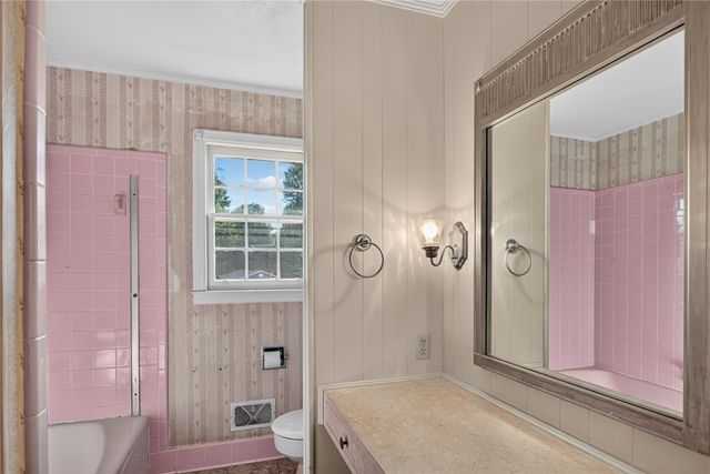 602 W. Quincy Road, Seneca, SC 29678