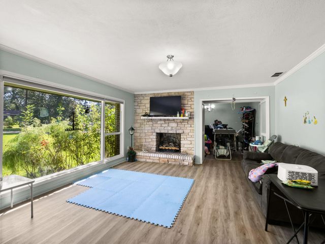 503 Davella Dr, Deridder, LA 70634