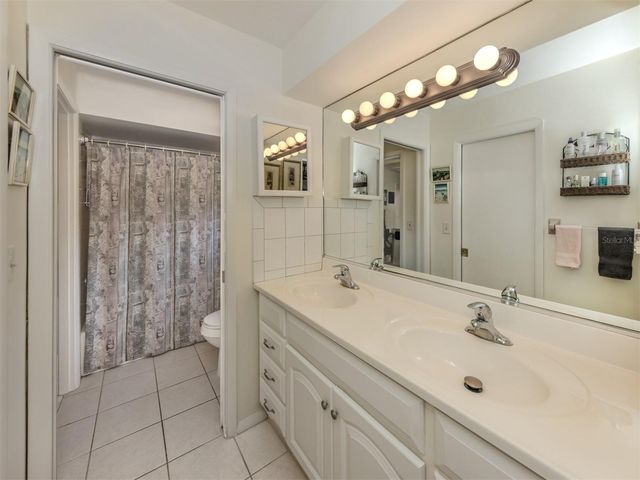 904 S GONDOLA DRIVE, Venice, FL 34293