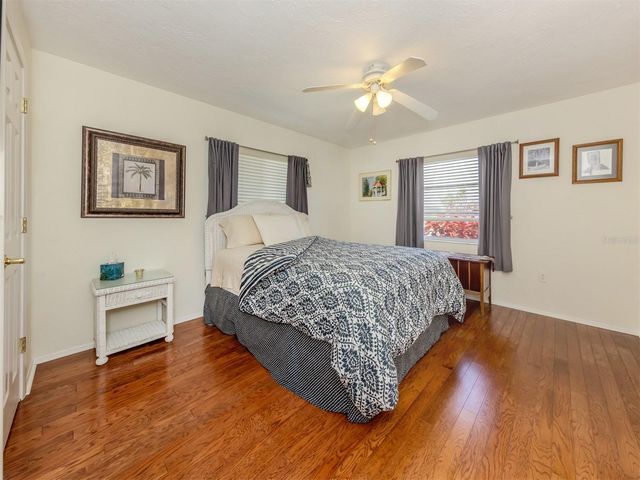 904 S GONDOLA DRIVE, Venice, FL 34293