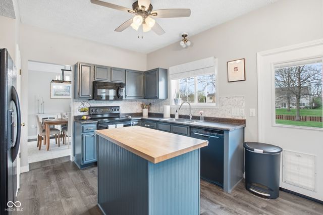 10998 Rutgers Lane, Fishers, IN 46038