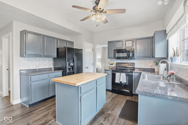 10998 Rutgers Lane, Fishers, IN 46038