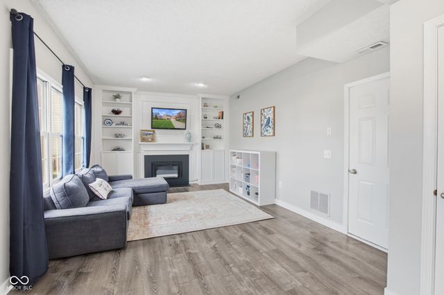 10998 Rutgers Lane, Fishers, IN 46038