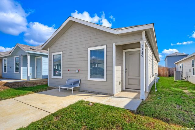 6840 Chert Chase, Elmendorf, TX 78112