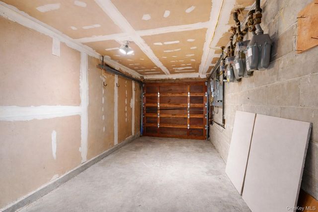 2524 West Street, Brooklyn, NY 11223