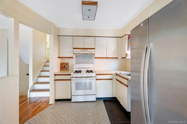 2524 West Street, Brooklyn, NY 11223